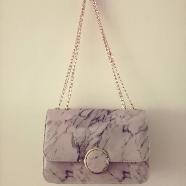 Nazara sling bag