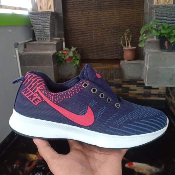 Sepatu Pria LEO