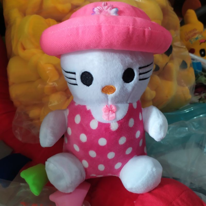 boneka hello kitty topi