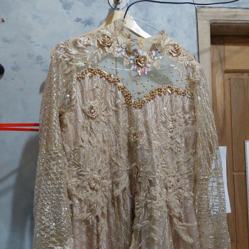 PRELOVED GOWN