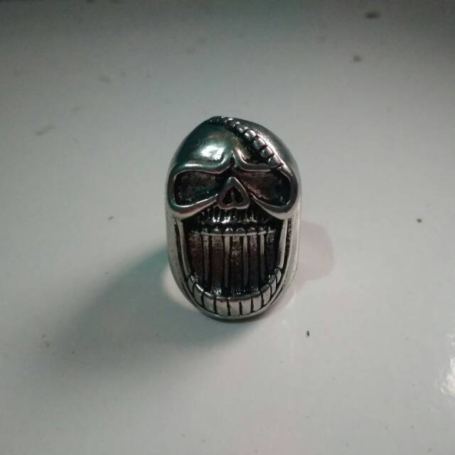 Vintage skull ring