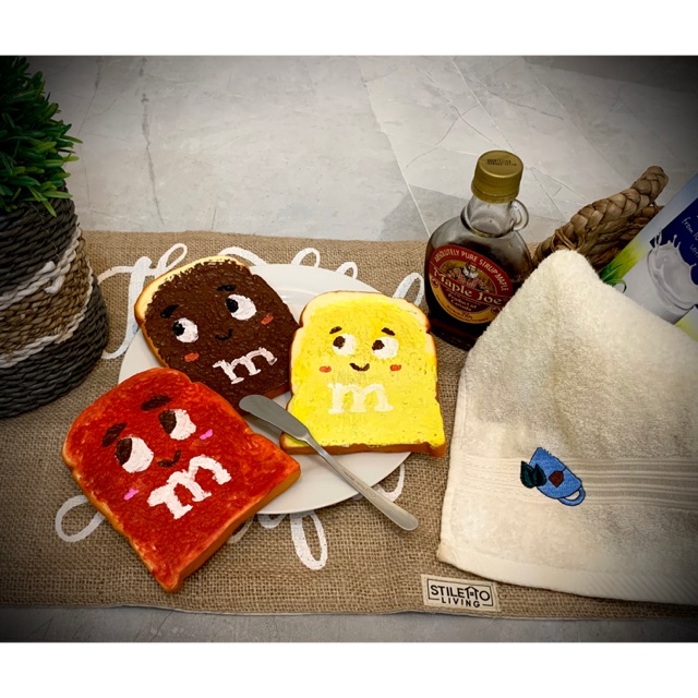 MnM’s Squishy Bread