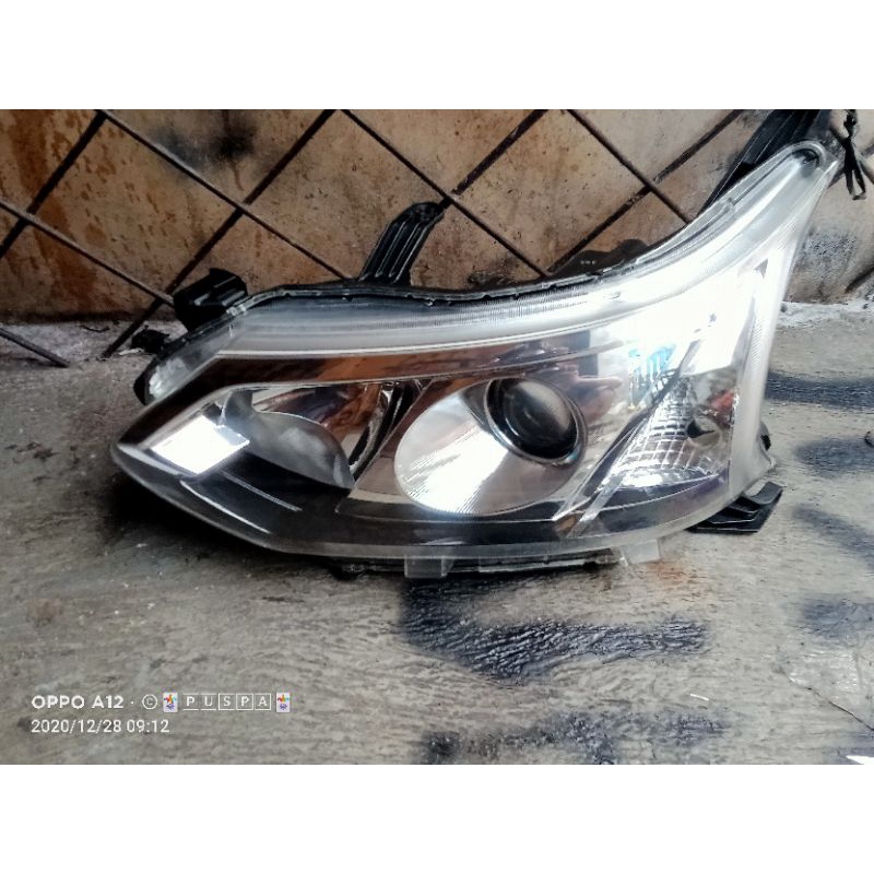 Headlamp avanza velos 2017