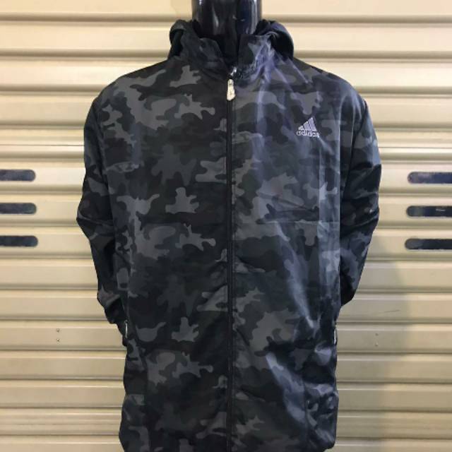 JAKET RUNNING ARMY
