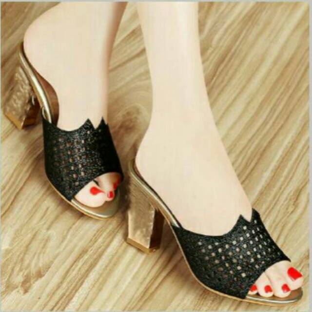sepatu kelom