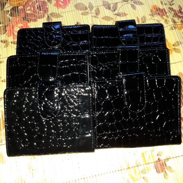 Dompet kartu