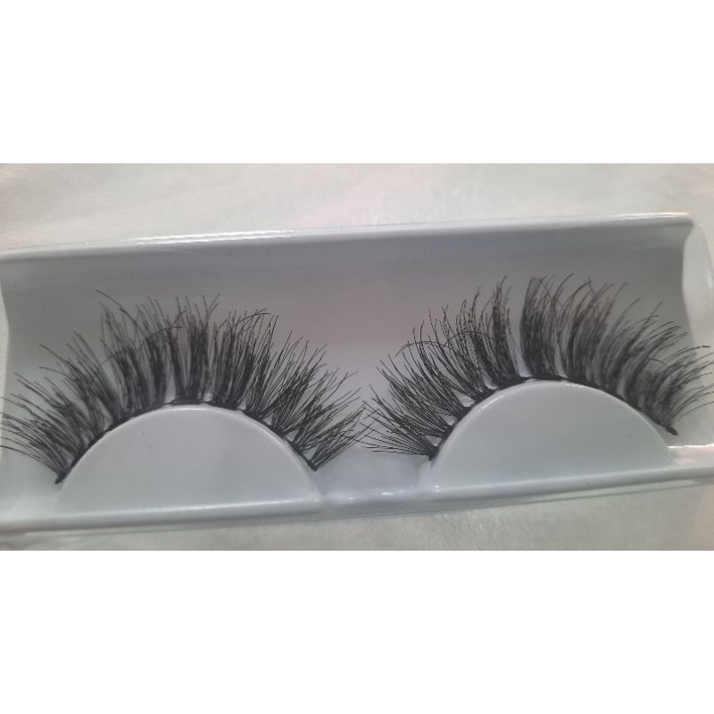 alenna_lashed