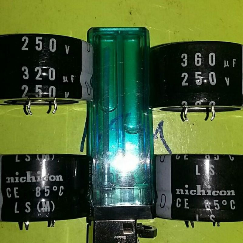 [5pcs] Elco 320uf 250v