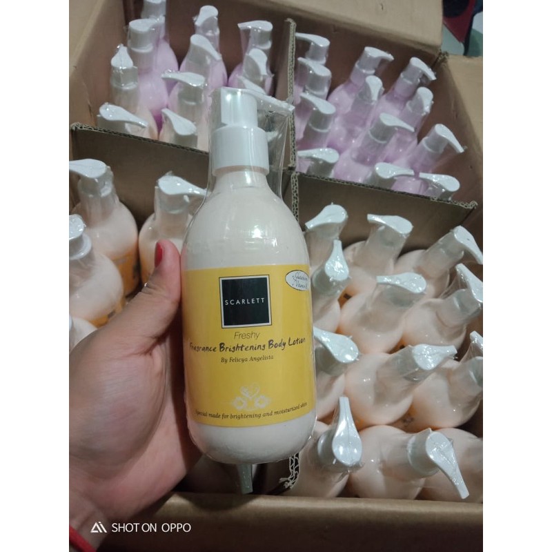 Body lotion scarlet
