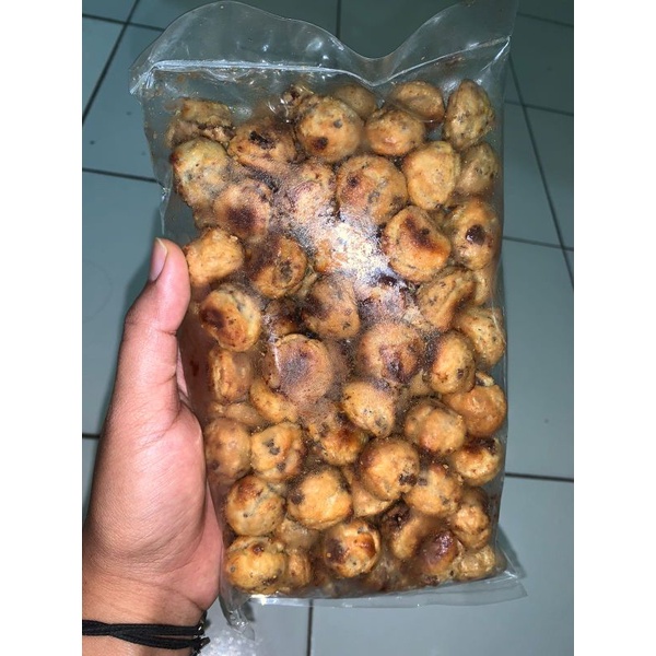 Soes kering coklat lumer