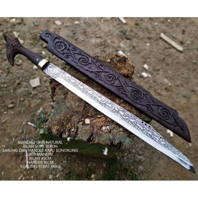 Mandau ukir natural
