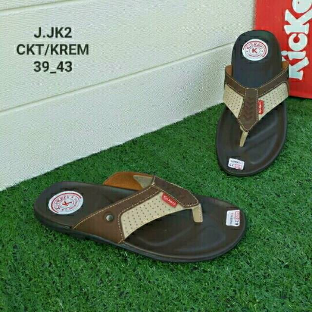 Sandal pria