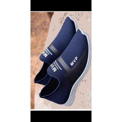sepatu slipon