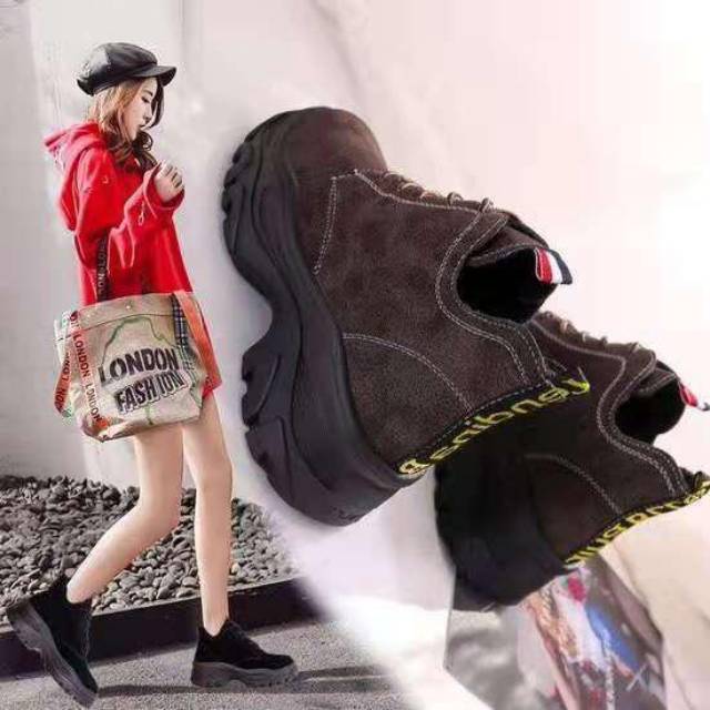 SEPATU BOOT WANITA