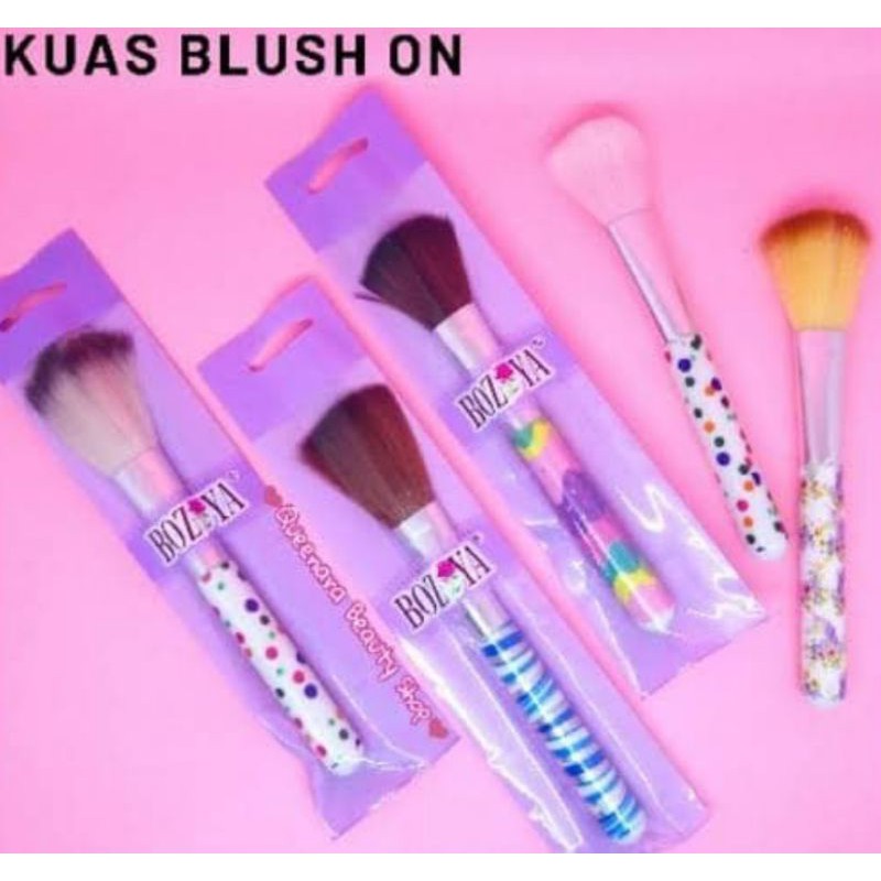 kuas blush on motif