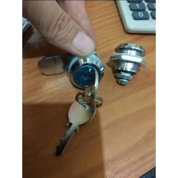Kunci Panel Bulat Ms402