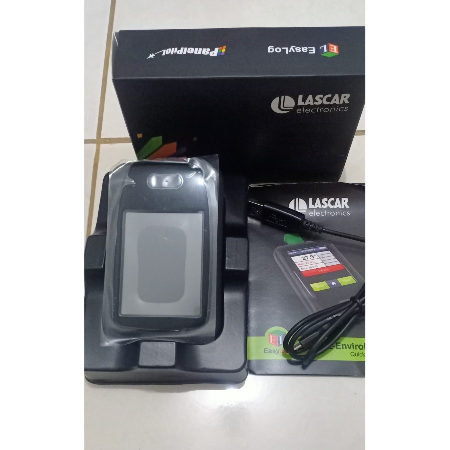 Data Logger and Spot Logger Thermometer With Probe