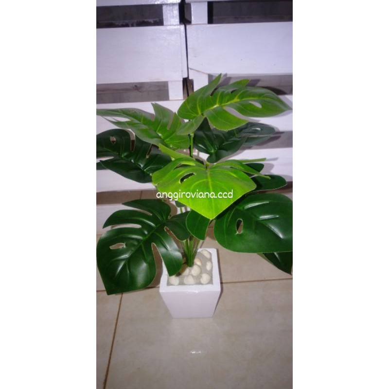 daun sintetis pot