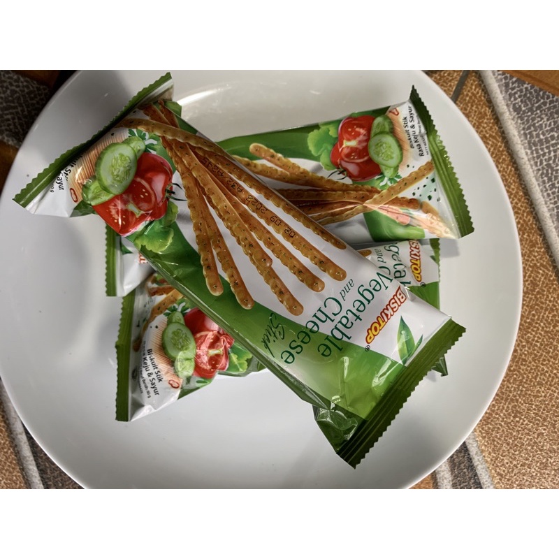 Biskitop Vegetable and Cheese Stick Ecer