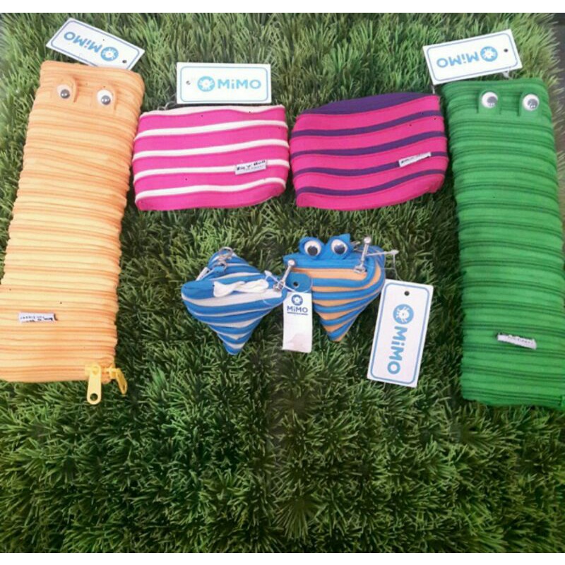 Zip n roll pouch