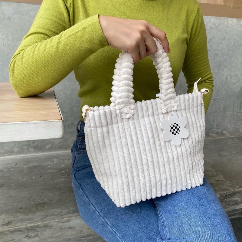 Herlite - Ryu bag in white