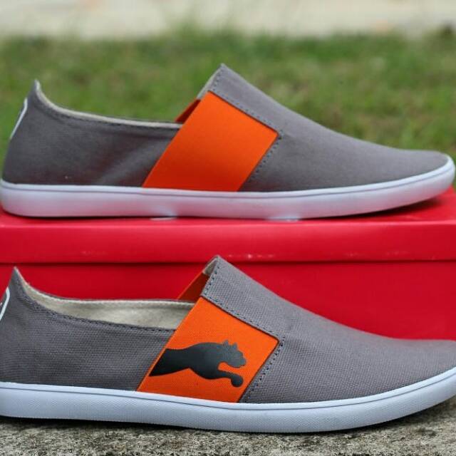 sepatu Slip on