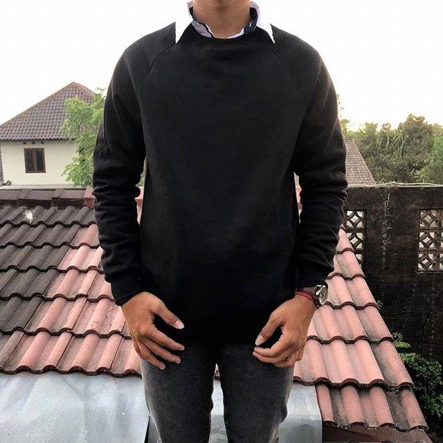 Sweater H&M Divided Basic Crew Neck Black