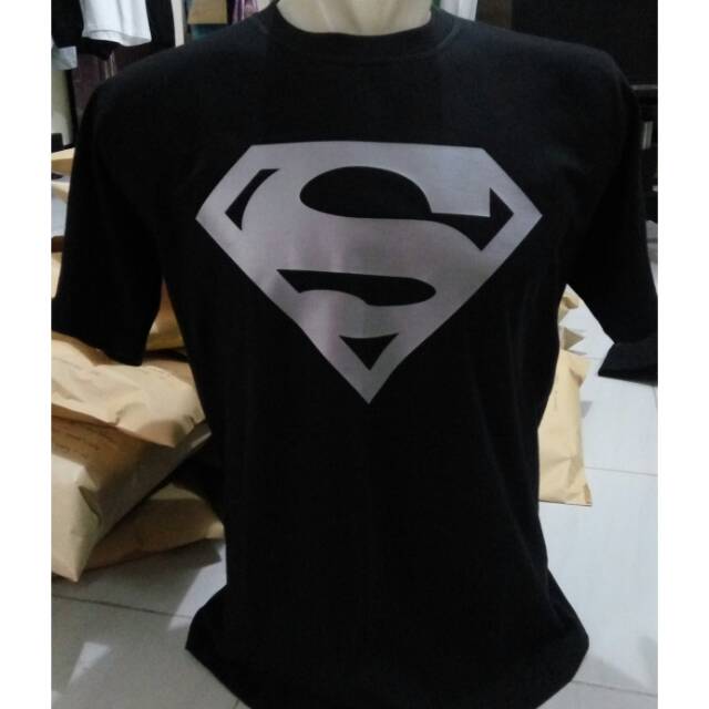 Kaos Tshirt Superman logo silver