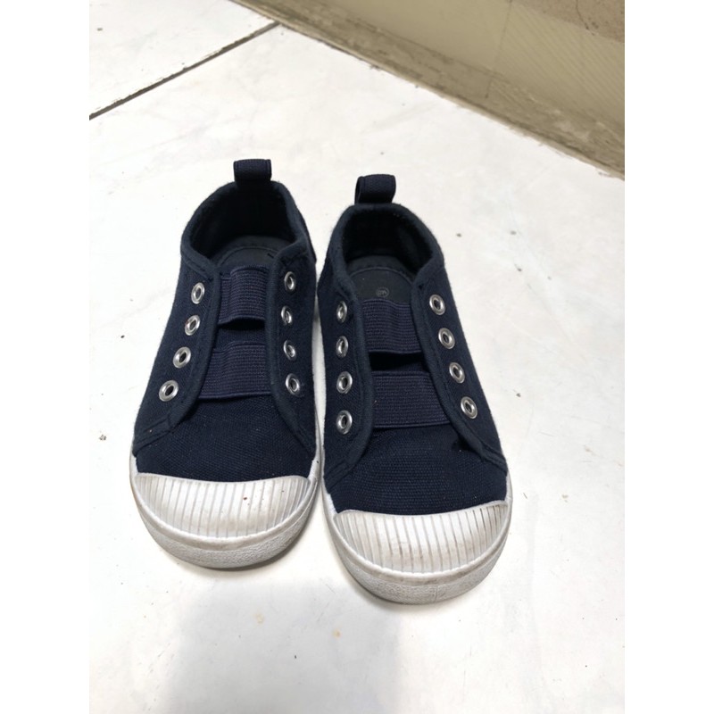 preloved sepatu anak 2y