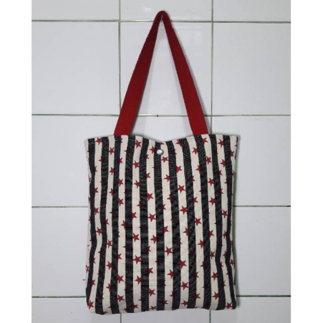 Tote bag