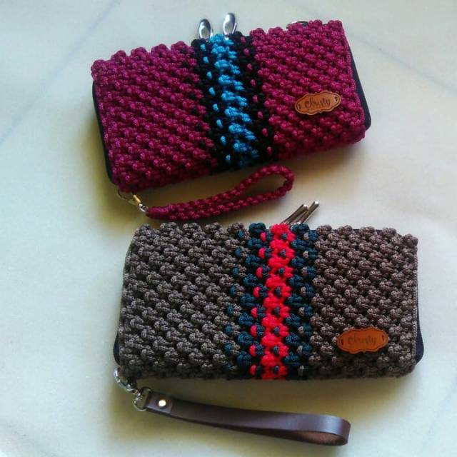 Dompet macrame