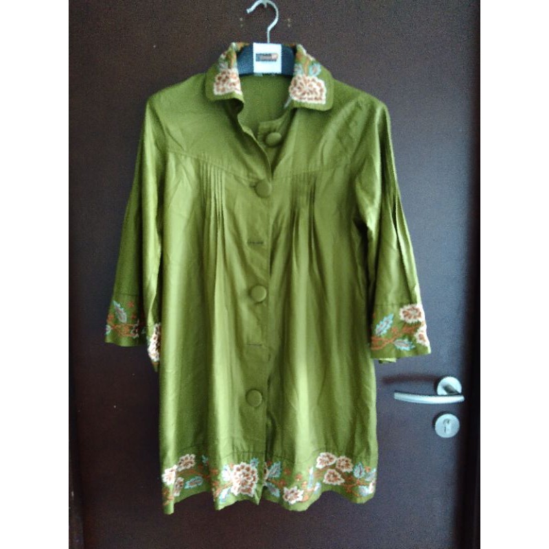 blouse green