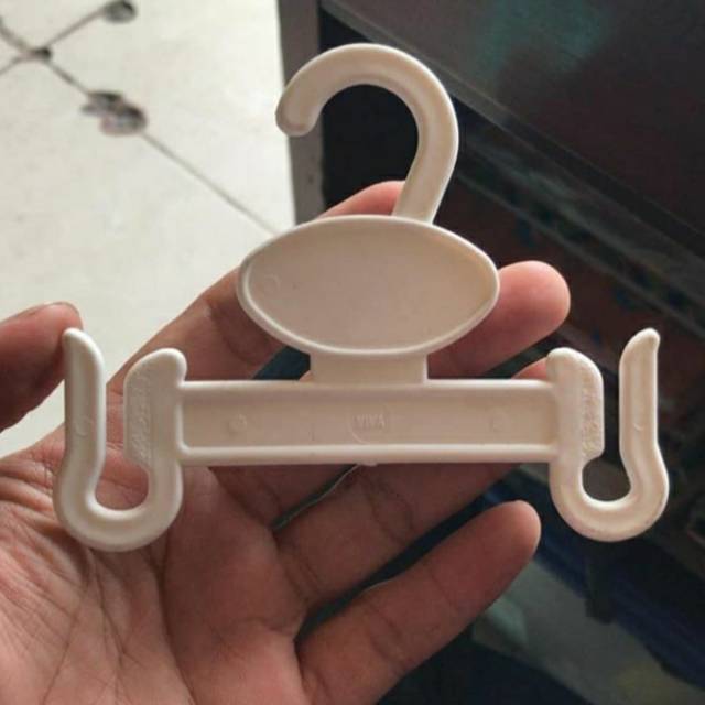 Hanger sedal jepit