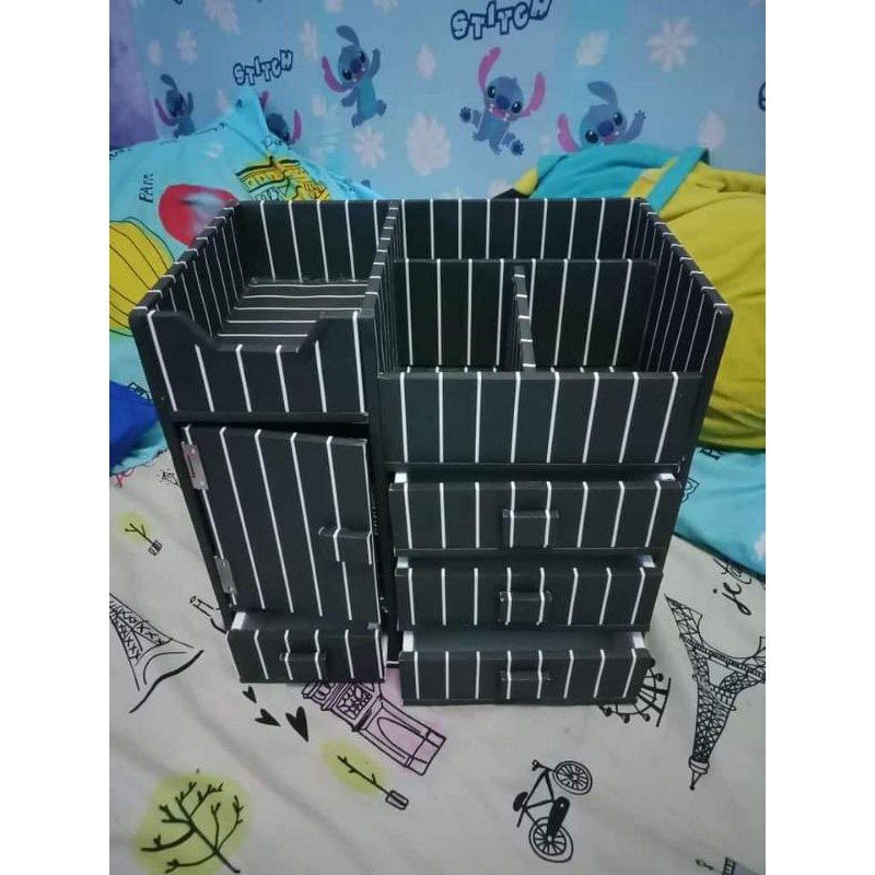 tempat make up laci 4