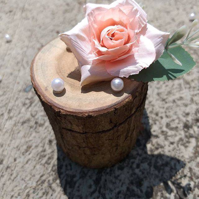 Tempat cincin rustic, kayu