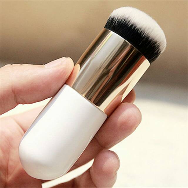 Brush Make Up Blush On Foundation - White