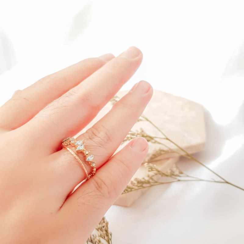 Faye Ring