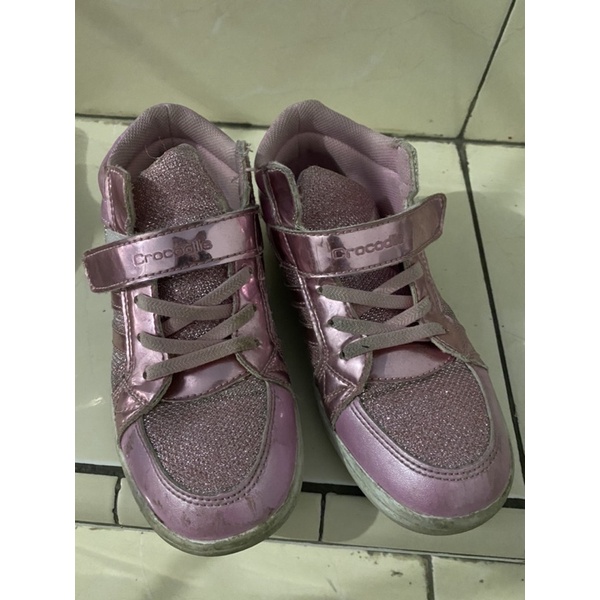 Sepatu Anak (Preloved)