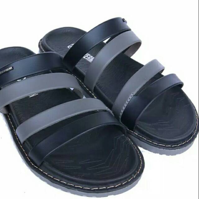 Sandal pria