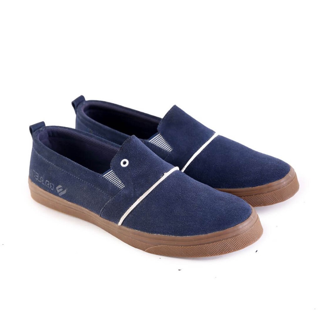 Sepatu Slip On Pria Premium