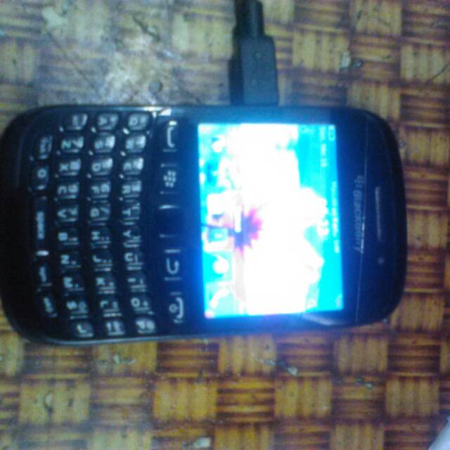 Blackberry Davis Curve 9220