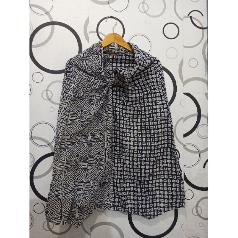 CELANA BATIK
