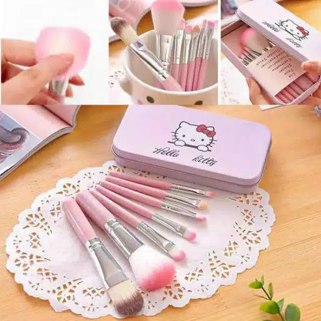 Hello Kitty Brush Make Up Set 7 in 1