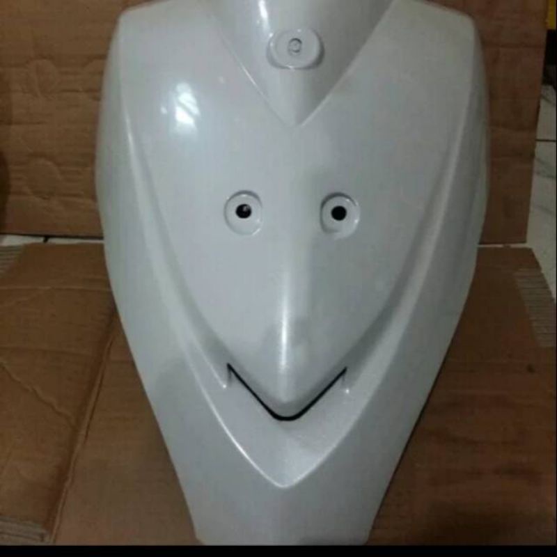 Tameng panel depan mio J putih