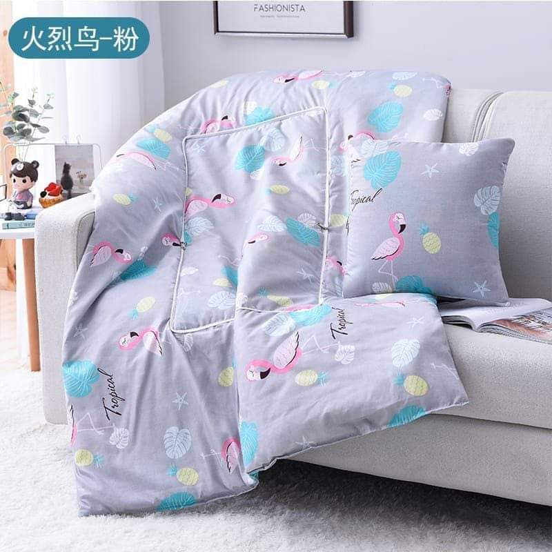 Balmut (bantal selimut)