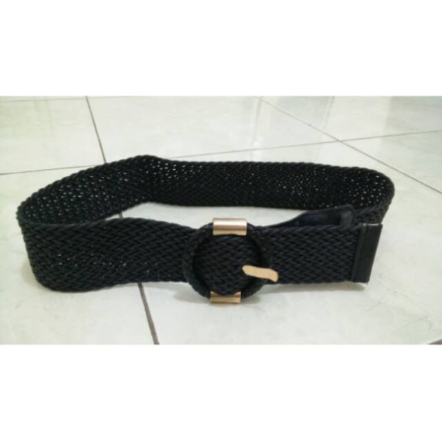 Sabuk Besar Hitam