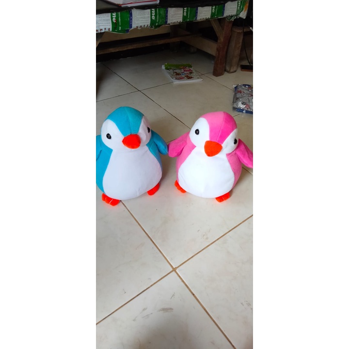 BONEKA PINGUIN