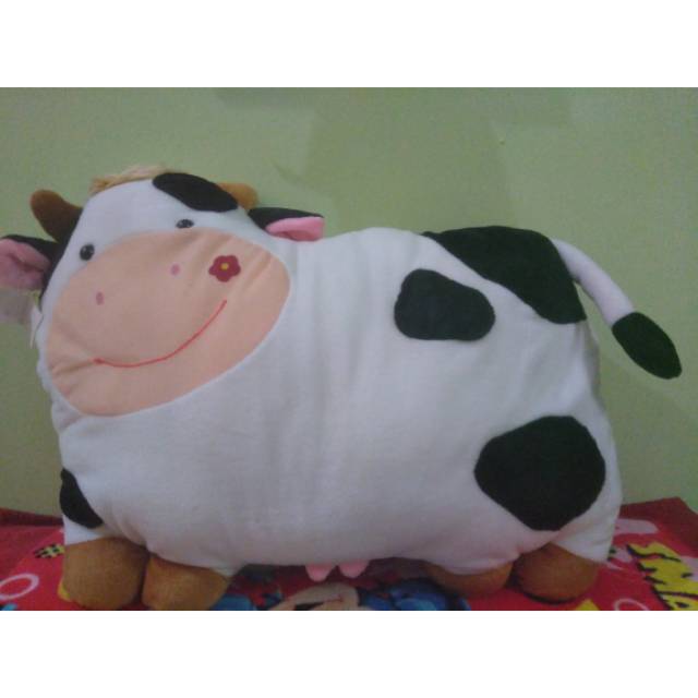 Bantal boneka sapi