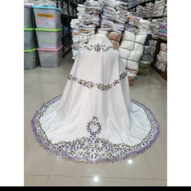 Mukenah semi bordir bunga