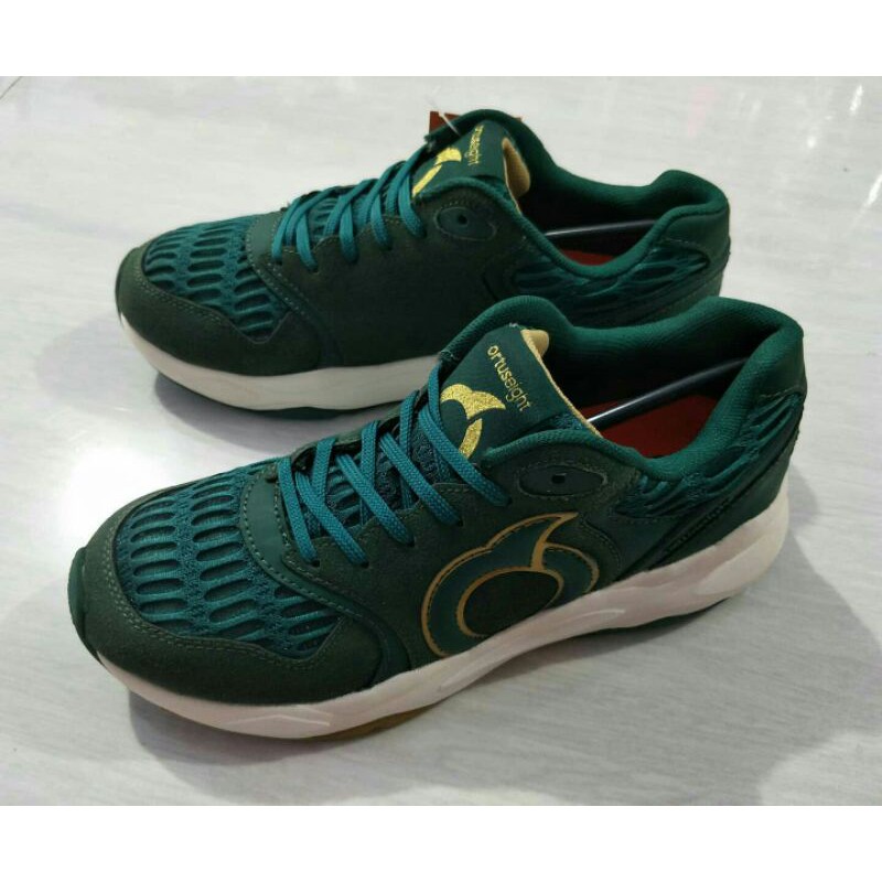 Sepatu Sneakers Ortuseight Alpha